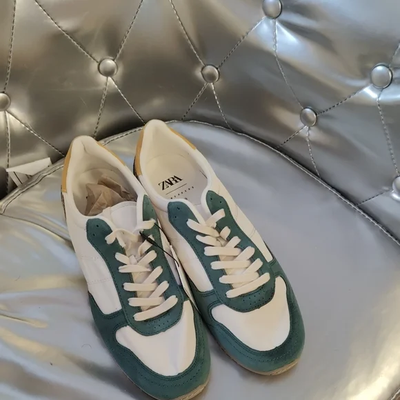 Zara White & Teal Suede-Trim Low-Top Sneakers - Picture 1 of 10